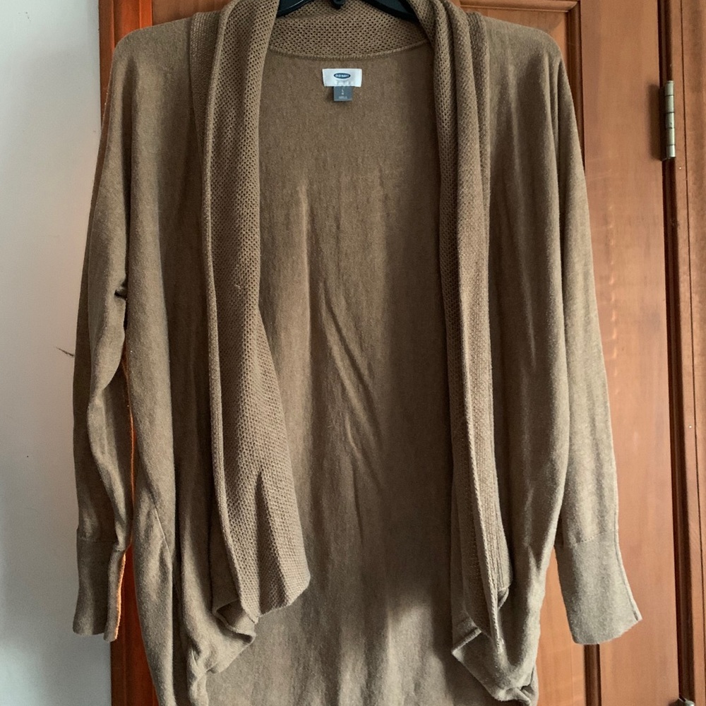 Cardigan sweater